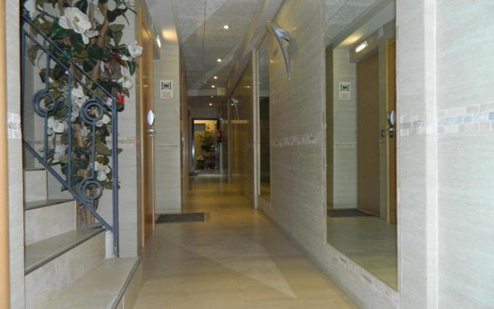 Hostal House