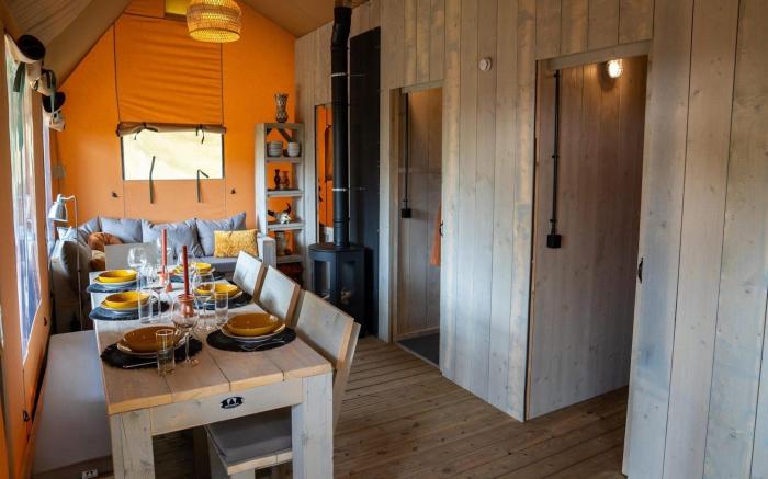Glamping Tent by Lake De Rhederlaag