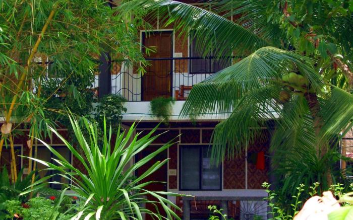 Loves Beach and Dive Resort