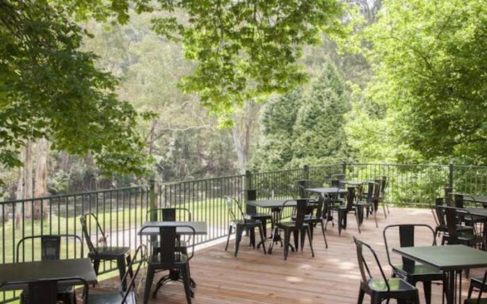 Oscar’s On The Yarra