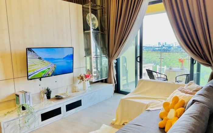 Baypoint Tranquil Haven @ Danga F21 2BR @6-10pax