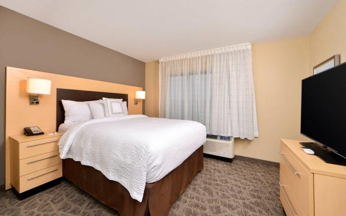 TownePlace Suites by Marriott Detroit Commerce
