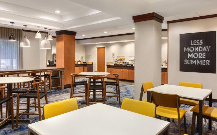 Fairfield Inn & Suites Jacksonville West/Chaffee Point