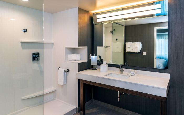 Courtyard by Marriott Somerset