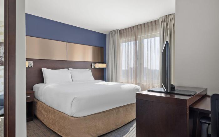 Residence Inn by Marriott New York The Bronx at Metro Center Atrium