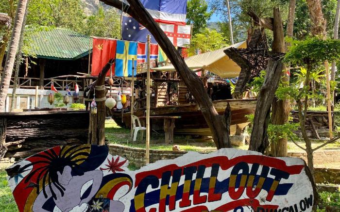 Chill Out Bar and Bungalows