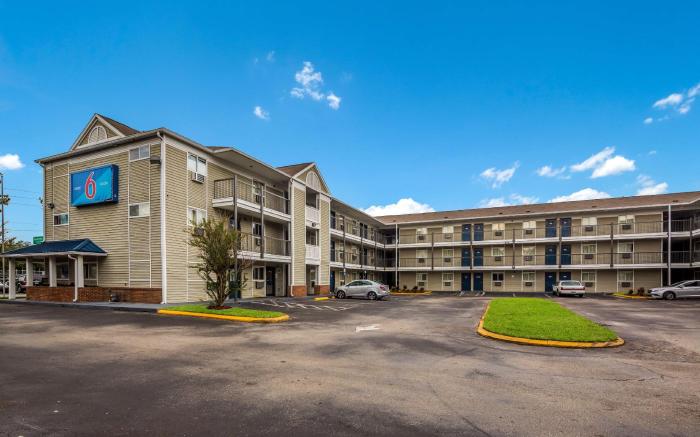 Motel 6 Jacksonville, FL - South