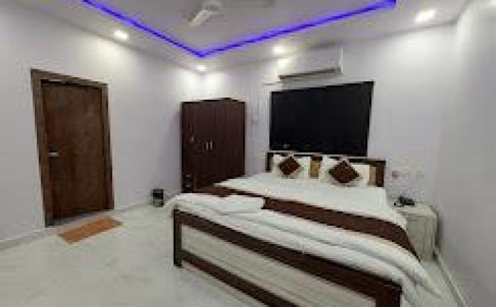Hotel Destiny