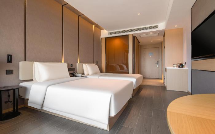 Atour Hotel Zhangjiagang Huachang Road