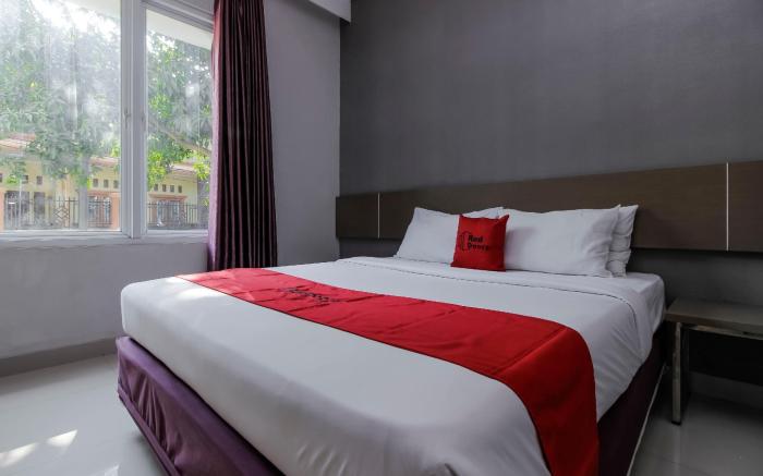 RedDoorz near Goa Sunyaragi