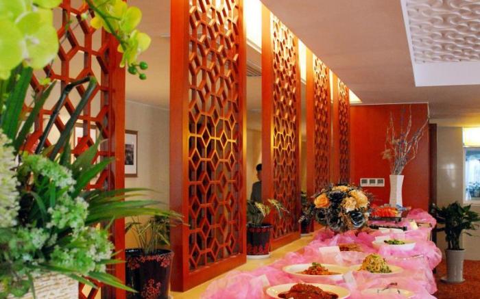 Xian Qujiang Yinzuo Hotel