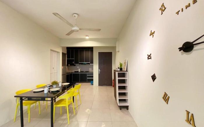 Modern Unique 3 Room8Pax Suite Mt38@Meritus Perai