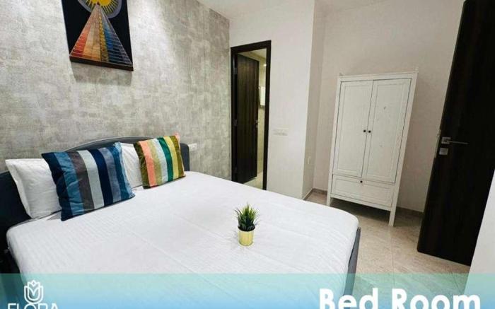 1BR Mumbai theme Apartment In Powai by Florastays