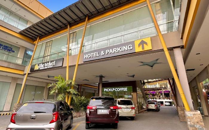 THE VELVET SUITES AND HOTEL 