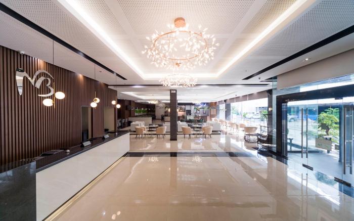Mallberry Suites Business Hotel