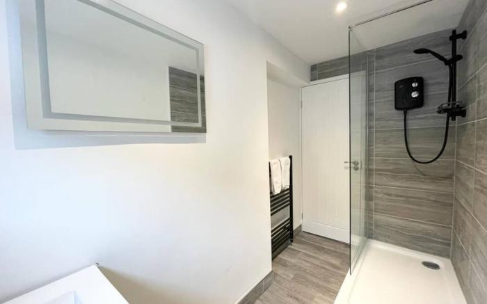 Bloomfield Apartments 