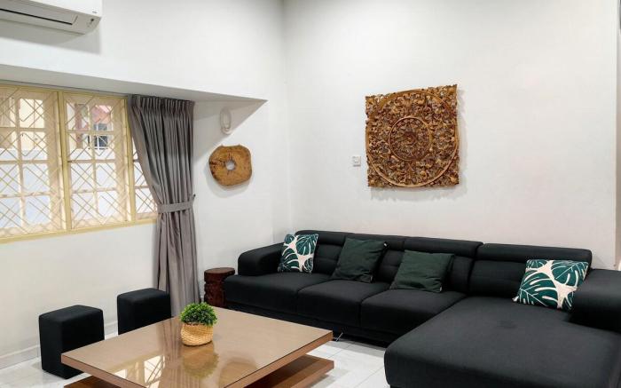 Klebang Spacious Comfy Bangalow