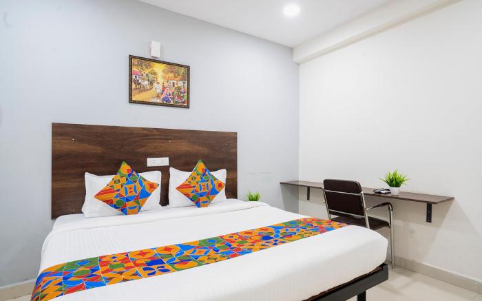 FabExpress Grand Aarvi Prime - Nr GSM Mall, Madeenaguda
