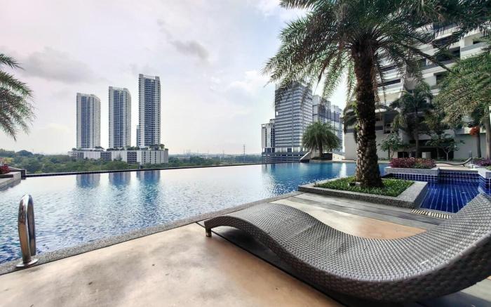 Meridin Medini 3214 4pax Legoland Netflix BySTAY