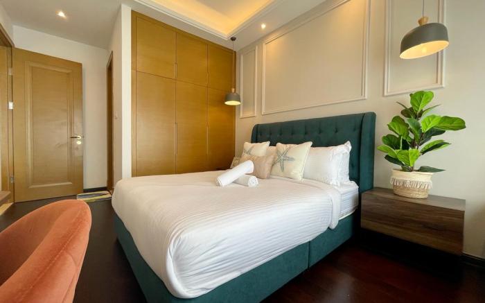 Sea View Blissful Abode 2BR at R&F By ANJU