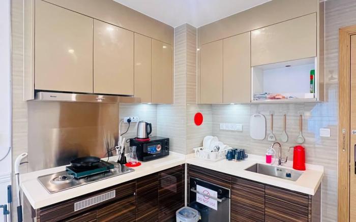 Skyline Condo 2BR unit at R&F Princess by ANJU