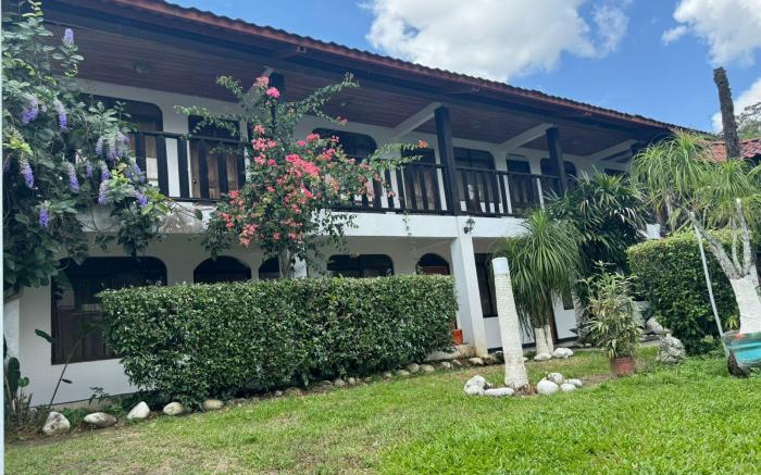 HOTEL TABACONES