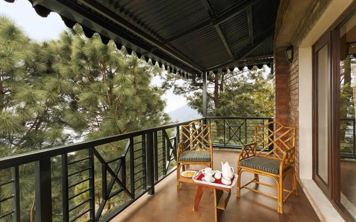 Uncle Bob Villa, Best View In Kasauli 3BDR w/Cook 
