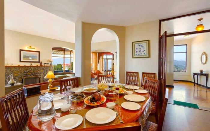 Trishul Mountain Views,4BR Villa, Cook,Staff, BBQ