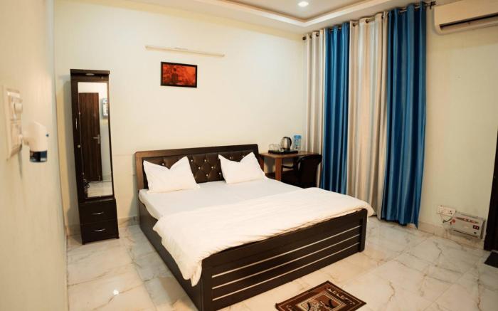 Cozy Retreat I Free Breakfast | Near Centrum Hotel