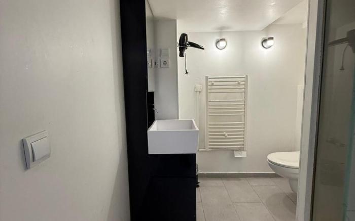 Spacious  bright Split Level Flat in the Fashionable Marais