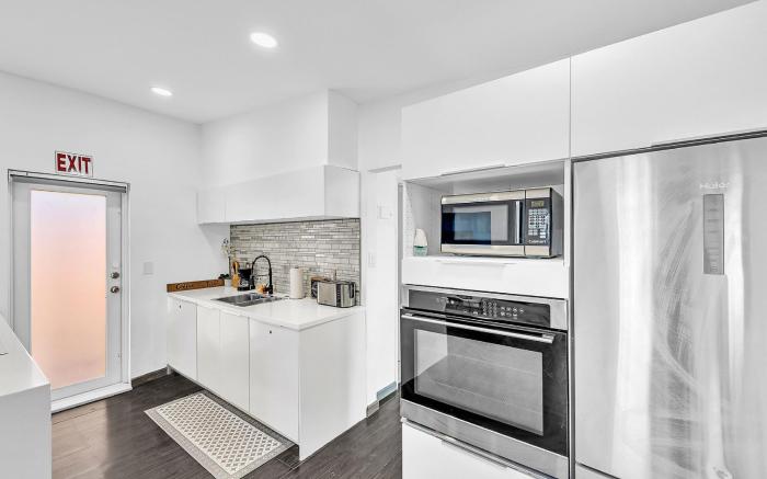 Two Bedroom Hollywood Beach Vacation SC01
