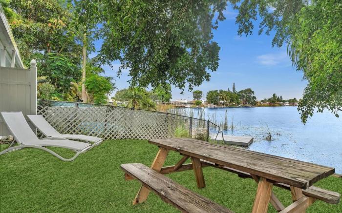 Lakeside 3 Bdrm Beach & Casino L2