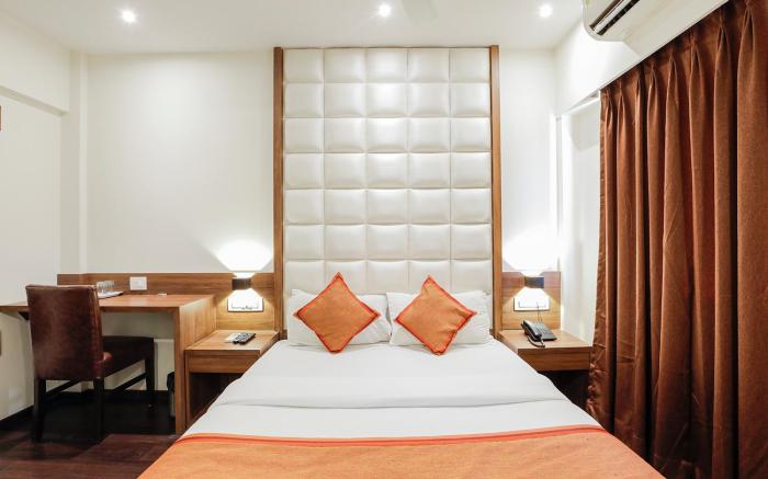HOTEL RATNA MAHAL 