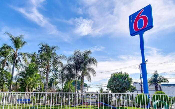 Motel 6 Garden Grove, CA