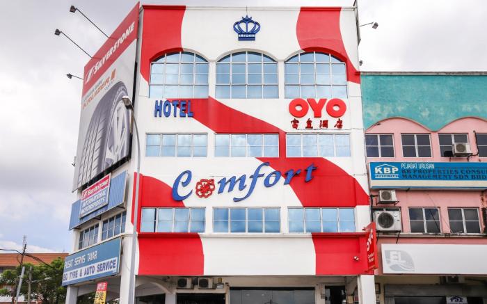 Super OYO 340 Comfort Hotel