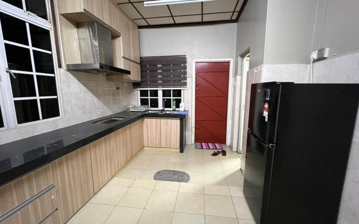 Urban Sanctuary Homestay-10 pax