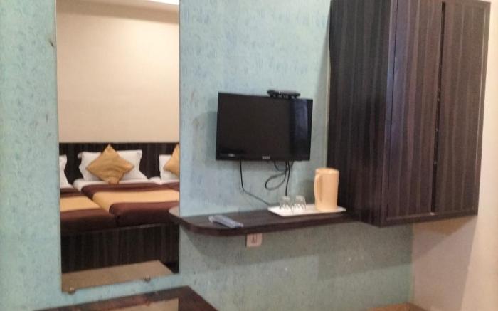HOTEL SHRI PUSHPANJALI