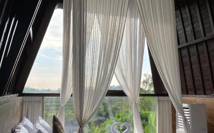 Tori Klumpu (3BR, New Villa, South Ubud, Calm)