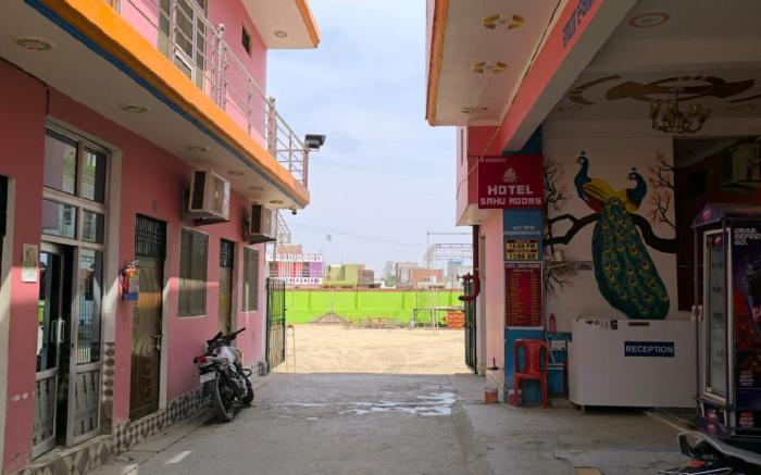 Hotel Sahu Rooms Ayodhya