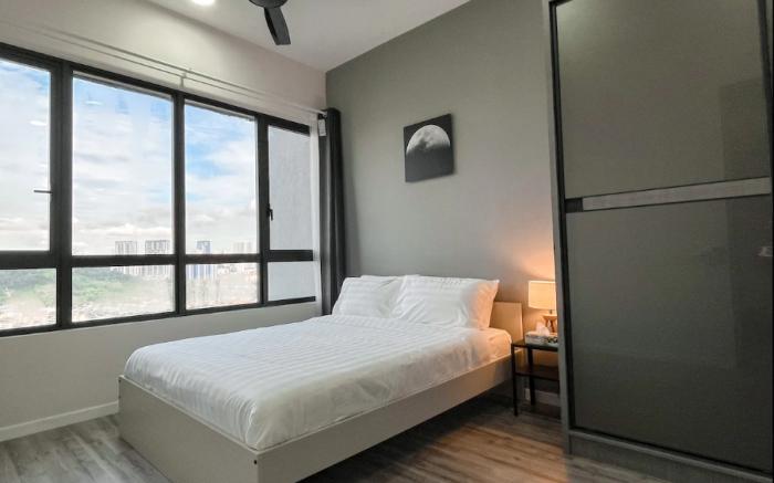 Cozy 3BR [2-8pax] 65"TV near MidValley/Pavilion 2