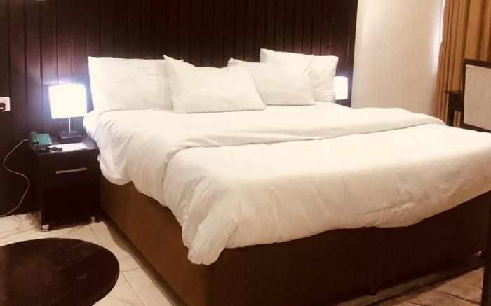 Royal Crest Hotel and Suites, Lagos