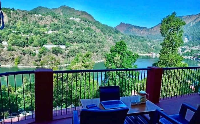 Sukoon Lake View BnB by Boho Stays