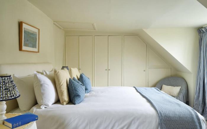 Northfield End Cottage - From £250 Per Night