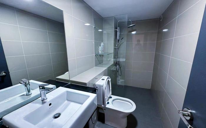 Sunway Grid-4pax (near Legoland)