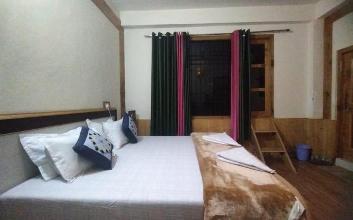 Orange Sky Homestays Jibhi