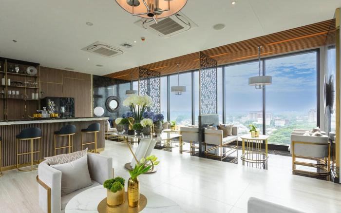 High Luxury Apartment Sky Pool Gym & Workingspace
