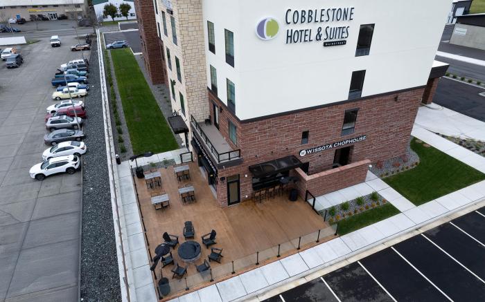 Cobblestone Hotel & Suites - Lynden