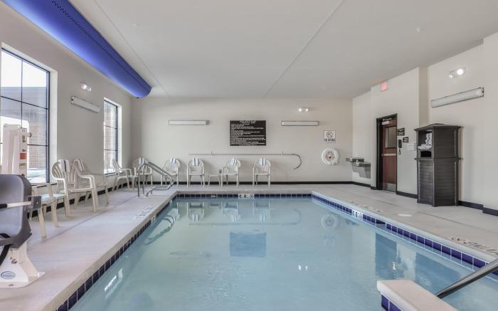 Cobblestone Hotel & Suites - Rhinelander