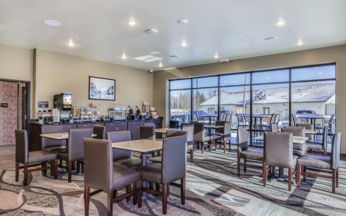 Cobblestone Hotel & Suites - Rhinelander