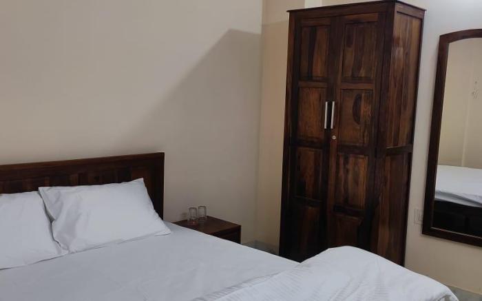 Two Bedroom apartment in midst of all 5 star hotel